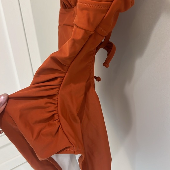 Orange Ruffle One Piece Swimsuit - M - Picture 4 of 5